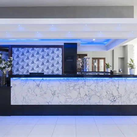 Alexandra Hotel-2